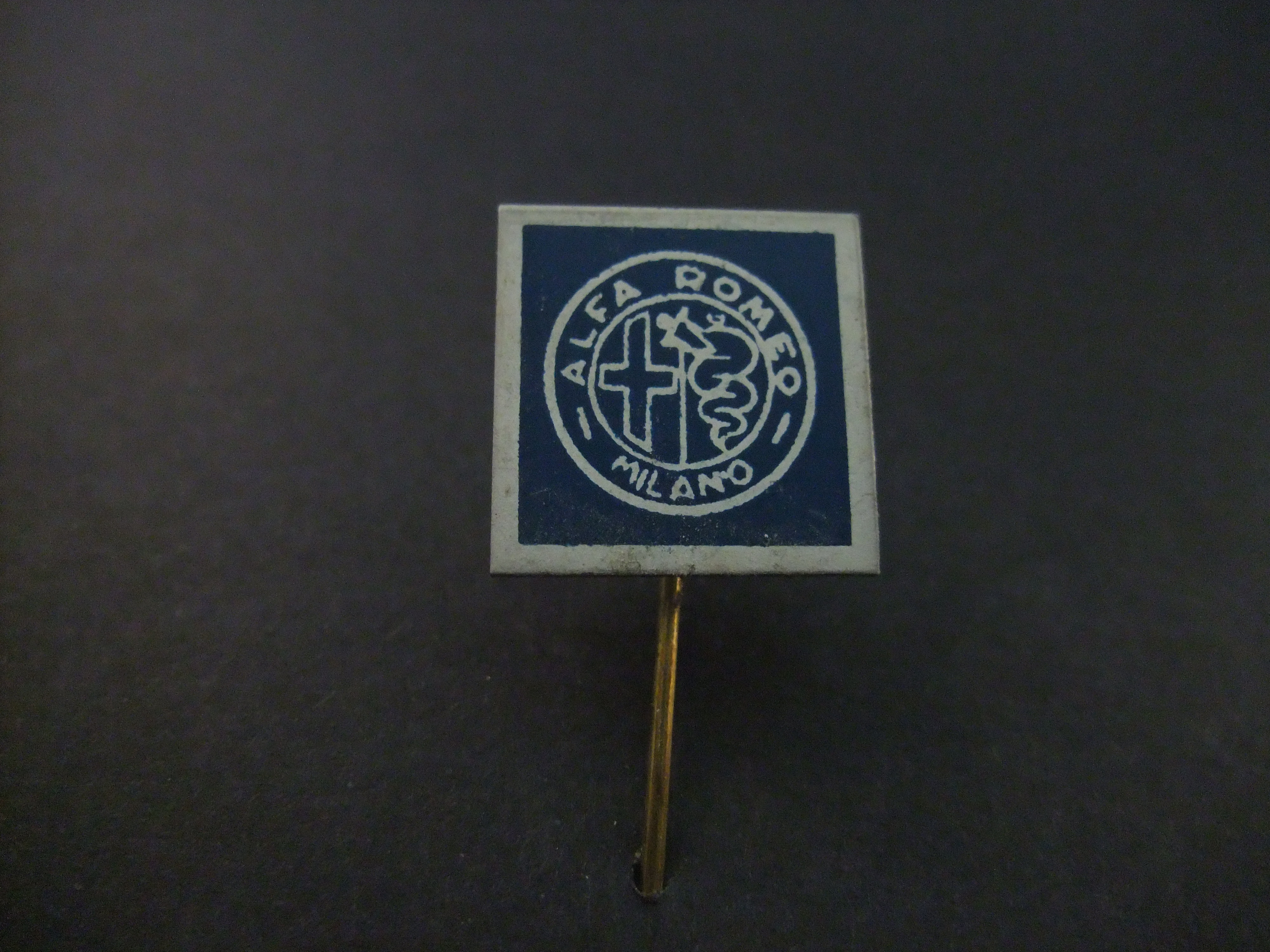 Alfa-Romeo Milano Italiaanse autofabrikant logo blauw (vierkant)